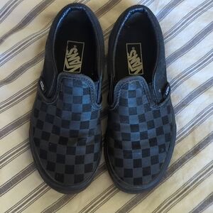 VANS Youth black checkered sneaker